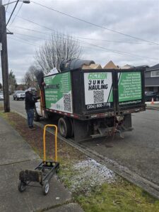 Junk Journeys: Smart Jettisoning, Sustainable Solutions, and Hassle-Free Home Harmony